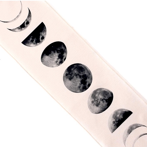 Moon Phases Art Hippie/Boho Tassel Vintage Tapestry Wall/Bedroom/Patio Decor - Picture 9 of 12